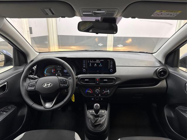 Hyundai i10 COMFORT PLUS NAVI SHZ PDC RFK ALU 