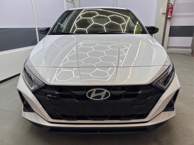 Hyundai / i20 / Weiß / / / N-LINE NAVI KLIMAAUTOMATIK SHZ RFK PDC