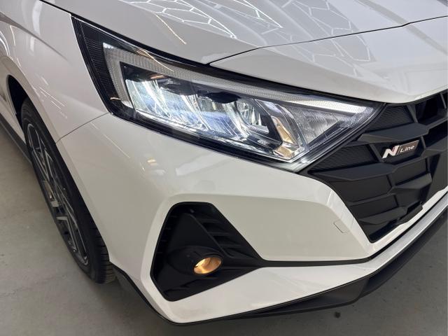 Hyundai / i20 / Weiß / / / N-LINE NAVI KLIMAAUTOMATIK SHZ RFK PDC