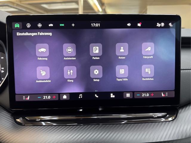 Skoda / Octavia / Orange / / / DSG ACC 13 Zoll NAVI MATRIX SHZ KESSY