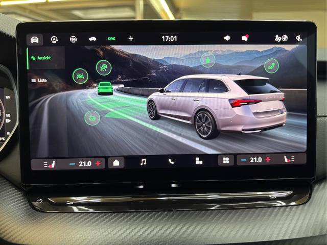 Skoda / Octavia / Orange / / / DSG ACC 13 Zoll NAVI MATRIX SHZ KESSY
