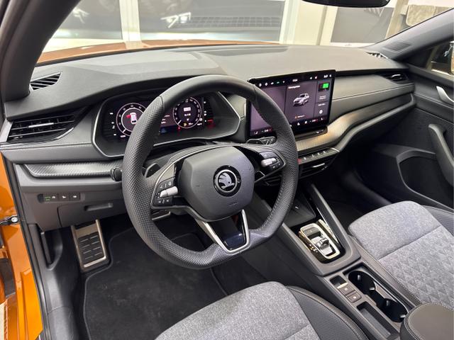 Skoda / Octavia / Orange / / / DSG ACC 13 Zoll NAVI MATRIX SHZ KESSY