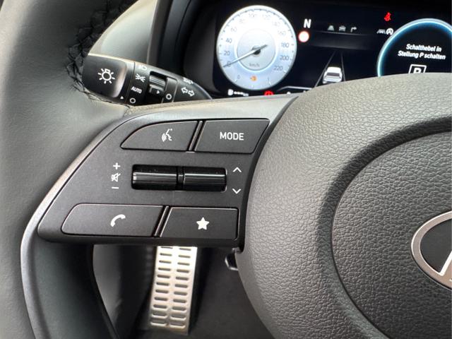 Hyundai / BAYON / Schwarz / / / DCT NAVI SHZ KLIMAAUTOMATIK RFK 