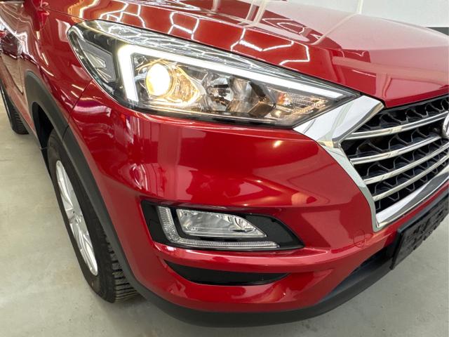 Hyundai / TUCSON / Rot / / / SHZ RFK PDC KLIMAAUTOMATIK