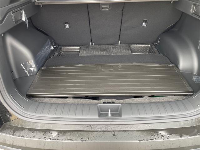 Hyundai / TUCSON FACELIFT / Weiß / / / 