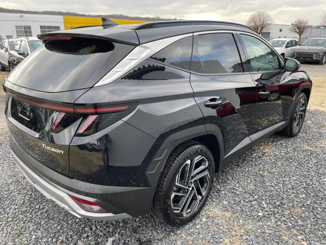 Hyundai / TUCSON FACELIFT / Weiß / / / 