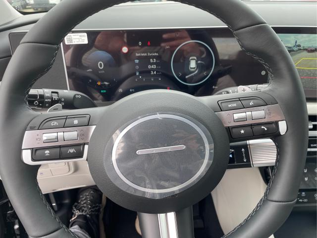 Hyundai / TUCSON FACELIFT / Weiß / / / 