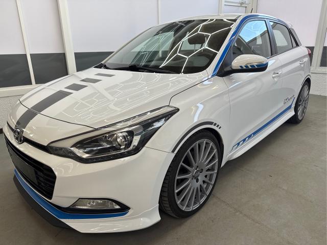 Hyundai i20 - Sport Einer von 700 NAVI SHZ PDC v+h 18ALU