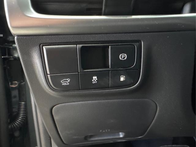 Hyundai / TUCSON FACELIFT / Grün / / / 20th Anniversary DCT 360 SHZ KRELL HUD 19ALU