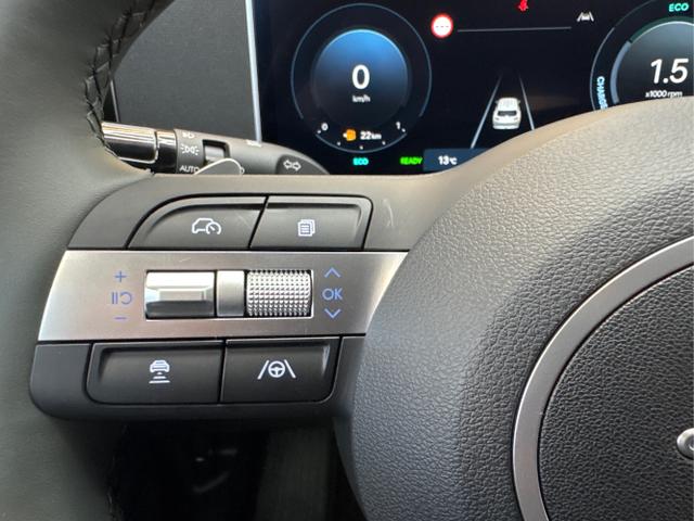 Hyundai / TUCSON FACELIFT / Grün / / / 20th Anniversary DCT 360 SHZ KRELL HUD 19ALU