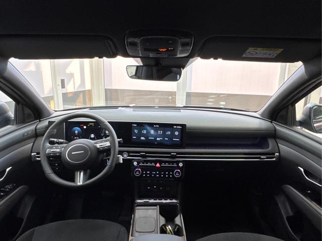 Hyundai / TUCSON FACELIFT / Grün / / / 20th Anniversary DCT 360 SHZ KRELL HUD 19ALU