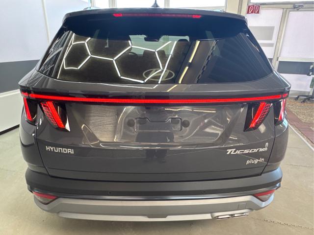 Hyundai / TUCSON FACELIFT / Grau / / / 20th Anniversary DCT 360 SHZ KRELL HUD 19ALU