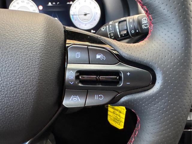 Hyundai / i30 / Weiß / / / N-LINE SHZ NAVI PDC RFK