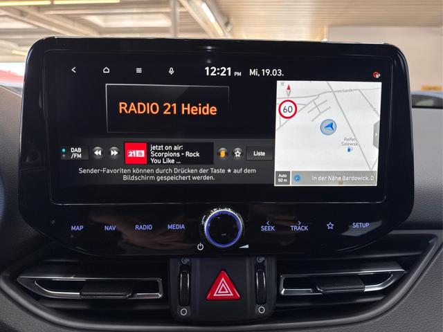 Hyundai i30 Kombi PREMIUM N-LINE SHZ NAVI PDC RFK 