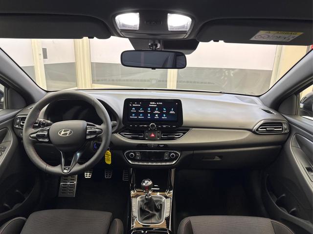 Hyundai i30 Kombi PREMIUM N-LINE SHZ NAVI PDC RFK 