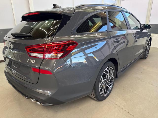 Hyundai i30 Kombi PREMIUM N-LINE SHZ NAVI PDC RFK 