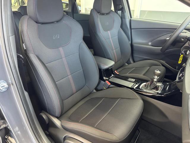 Hyundai i30 Kombi PREMIUM N-LINE SHZ NAVI PDC RFK 