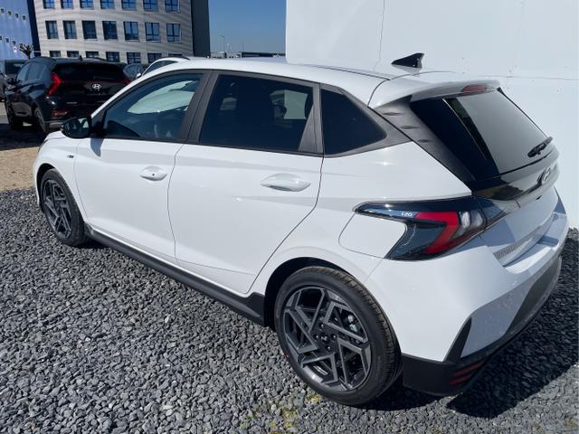 Hyundai / i20 / Weiß / / / 