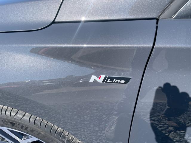 Hyundai / i30 / Weiß / / / 