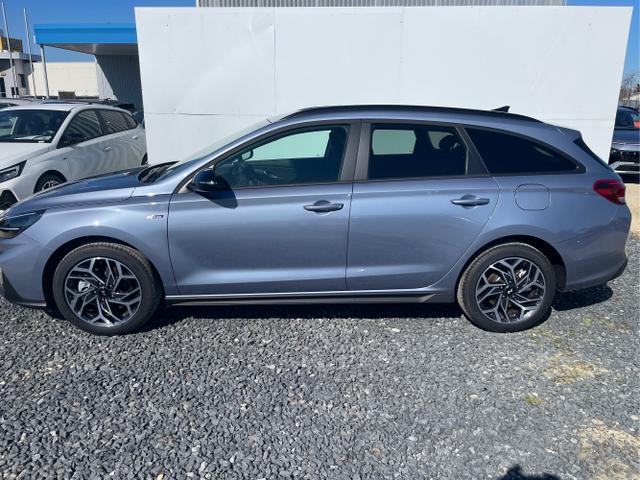 Hyundai / i30 / Weiß / / / 
