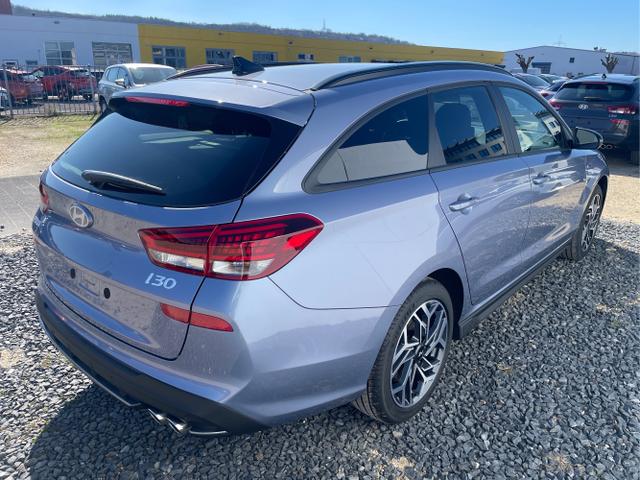 Hyundai / i30 / Weiß / / / 