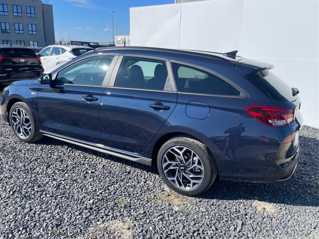 Hyundai / i30 / Weiß / / / 