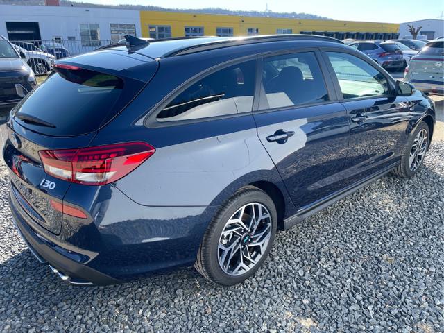 Hyundai / i30 / Weiß / / / 
