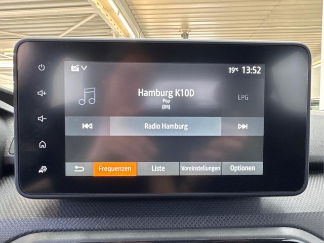 Dacia / Sandero / Schwarz / / / LED RADIO KLIMA EL. PAKET