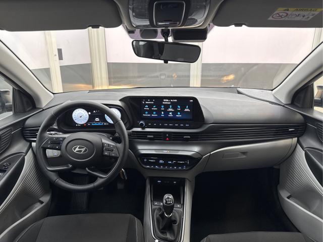 Hyundai / i20 / Grau / / / NAVI Klimaautomatik SHZ 
