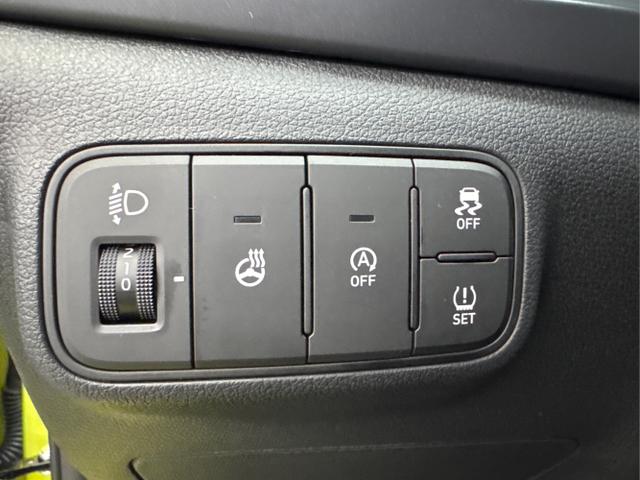 Hyundai / i20 / Grün / / / LED ALU SHZ KLIMAAUTOMATIK