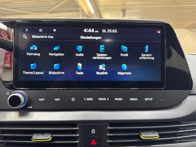 Hyundai / i20 / Grün / / / LED ALU SHZ KLIMAAUTOMATIK