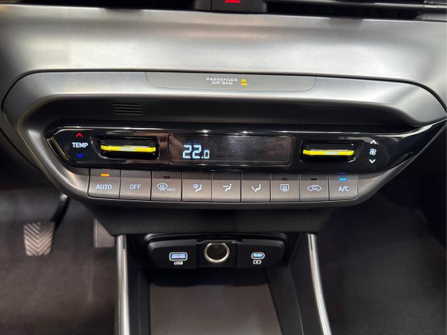 Hyundai / i20 / Grün / / / LED ALU SHZ KLIMAAUTOMATIK