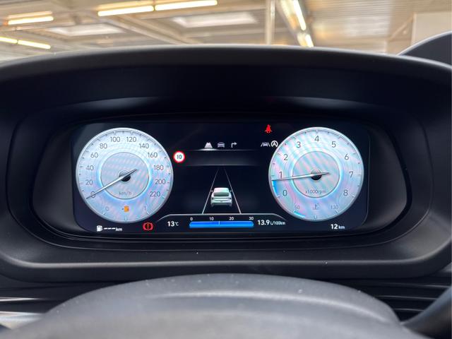 Hyundai / i20 / Grün / / / LED ALU SHZ KLIMAAUTOMATIK