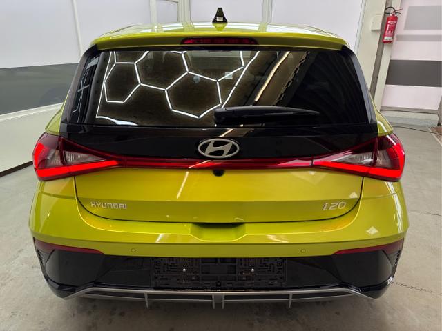 Hyundai / i20 / Grün / / / LED ALU SHZ KLIMAAUTOMATIK