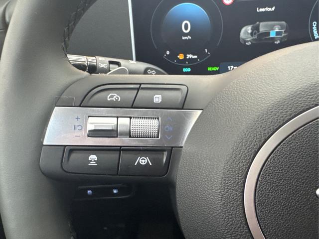 Hyundai / TUCSON FACELIFT / Weiß / / / 20th Anniversary DCT 360 SHZ KRELL HUD 19ALU