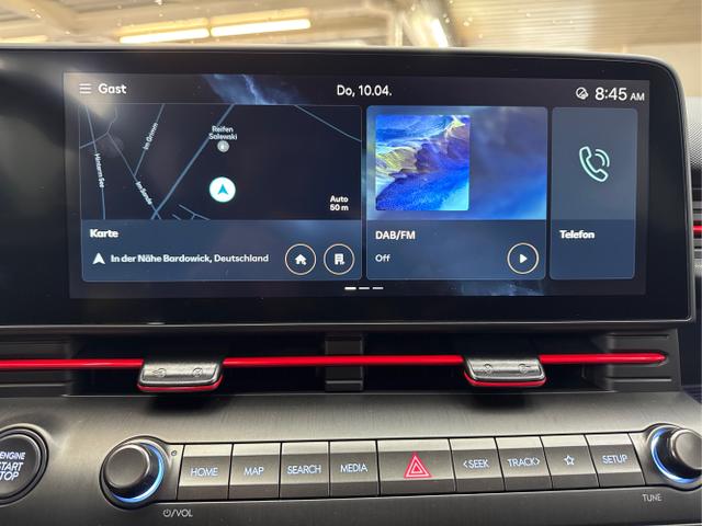 Hyundai / KONA / Weiß / / / DCT ACC EL.HECKKLAPE 