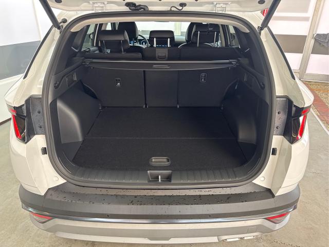 Hyundai / TUCSON FACELIFT / / / / 
