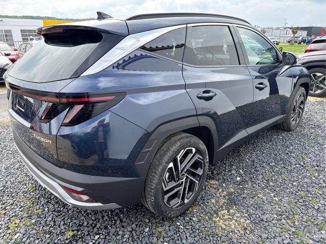 Hyundai / TUCSON FACELIFT / Weiß / / / 