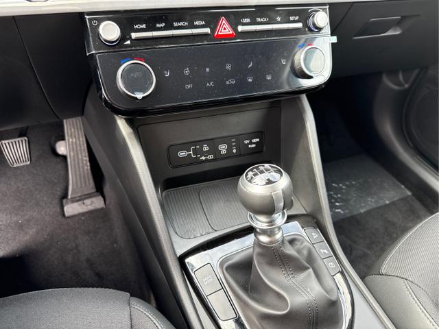 Hyundai / TUCSON FACELIFT / Weiß / / / 