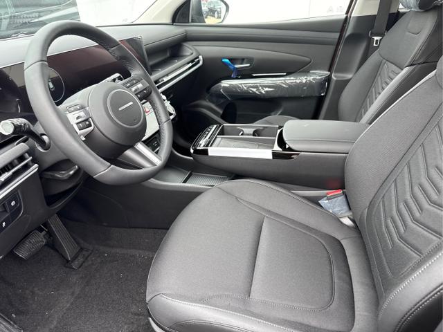 Hyundai / TUCSON FACELIFT / Weiß / / / 