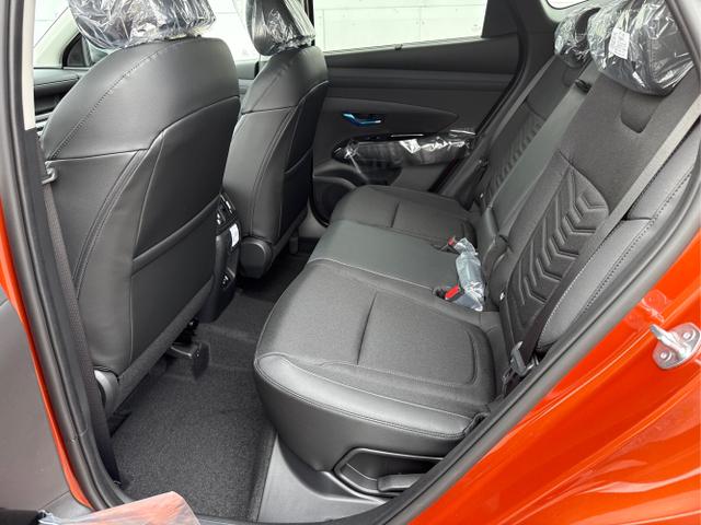 Hyundai / TUCSON FACELIFT / Weiß / / / 