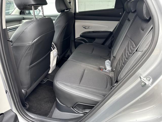 Hyundai / TUCSON FACELIFT / Weiß / / / 