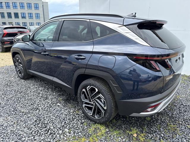 Hyundai / TUCSON FACELIFT / Weiß / / / 