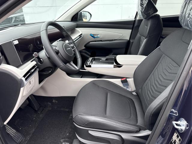 Hyundai / TUCSON FACELIFT / Weiß / / / 