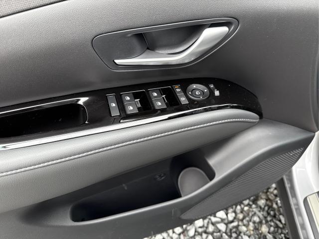 Hyundai / TUCSON FACELIFT / Weiß / / / 