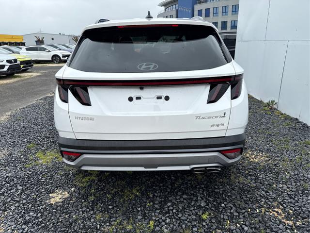 Hyundai / TUCSON FACELIFT / Weiß / / / 