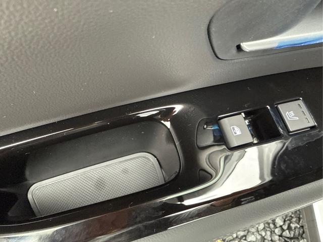 Hyundai / TUCSON FACELIFT / Weiß / / / 