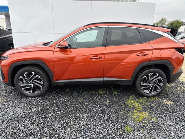 Hyundai / TUCSON FACELIFT / Weiß / / / 