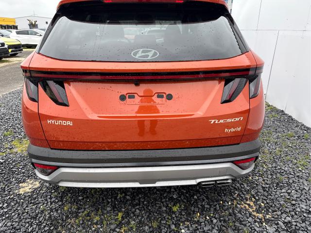 Hyundai / TUCSON FACELIFT / Weiß / / / 