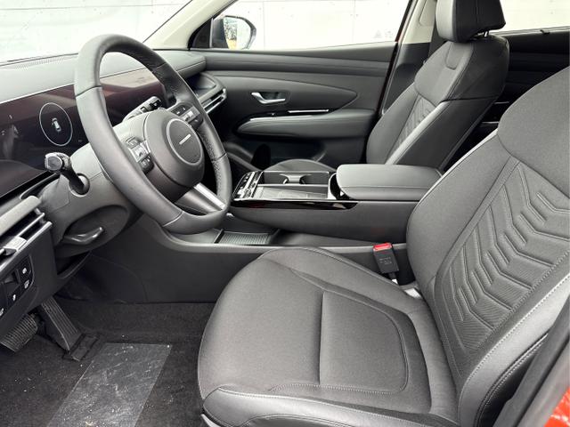 Hyundai / TUCSON FACELIFT / Weiß / / / 